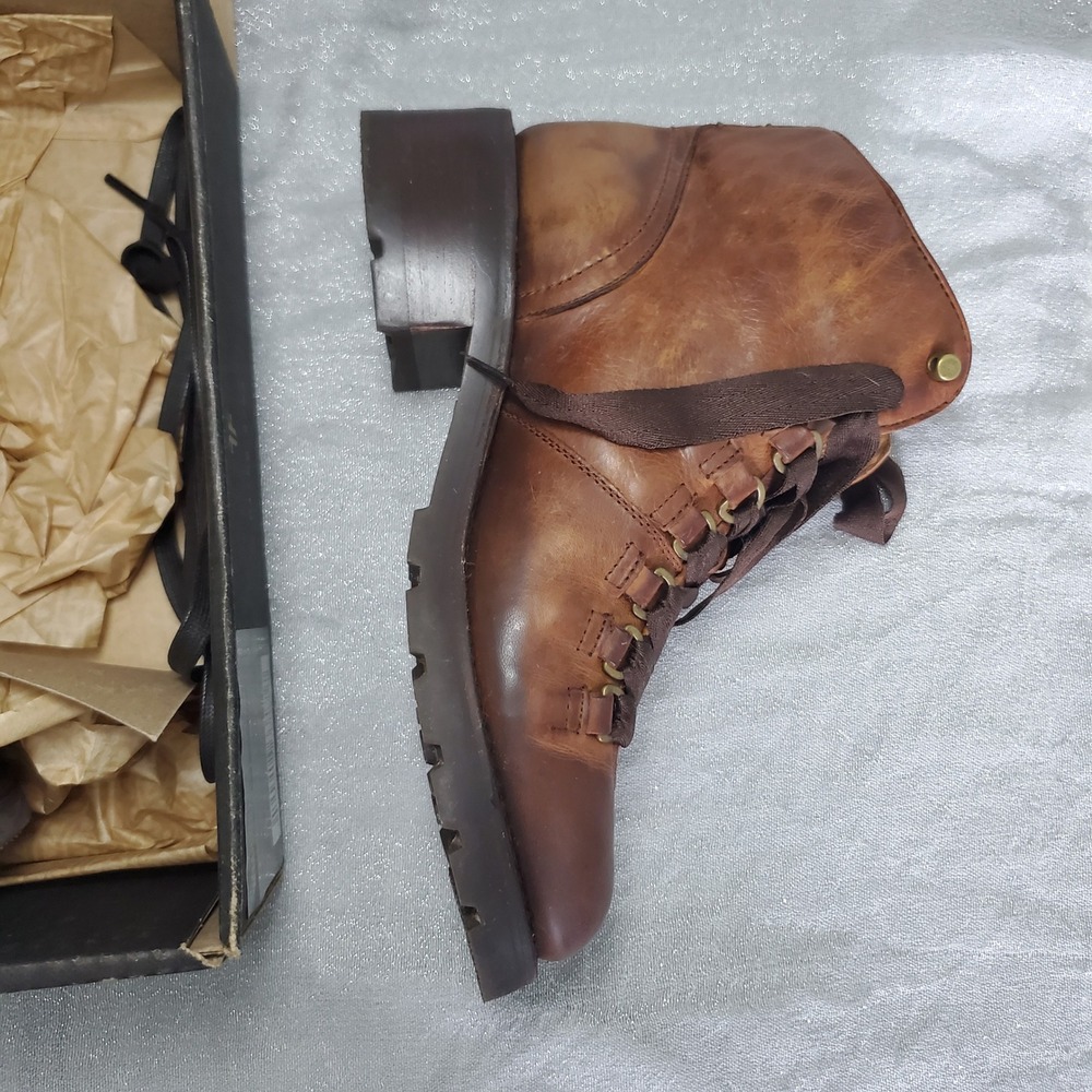 FRYE Alta Hiker Boot Cognac Leather Lace Up Chunky Heel Ankle W7
Utility NIB NEW - Picture 6 of 12